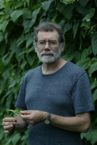 Hans Wieland will present Grow Your Own Organic Salad Bowl
